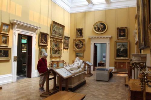 Ideal temperature and humidity for museum collections at Lady Lever Gallery