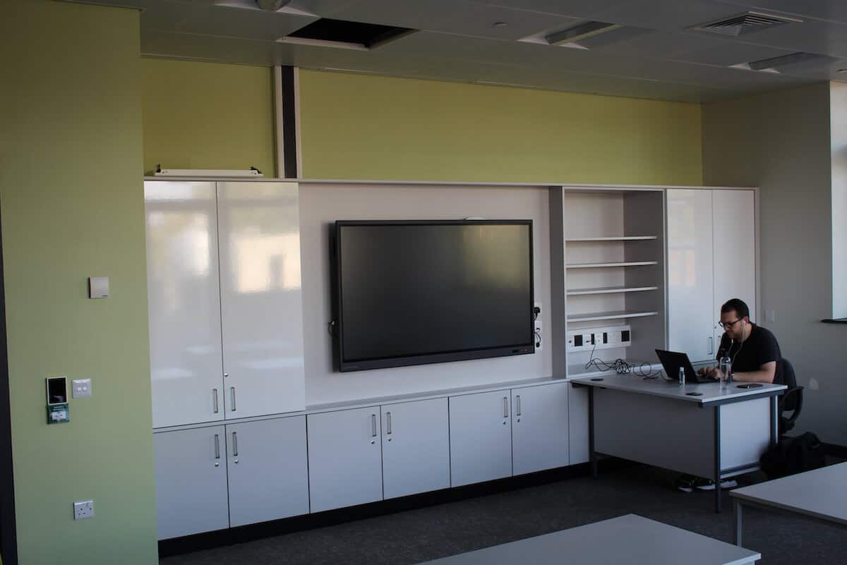 The classrooms with individual NVHR controls inside Plas Derwen PRU by Kimpton