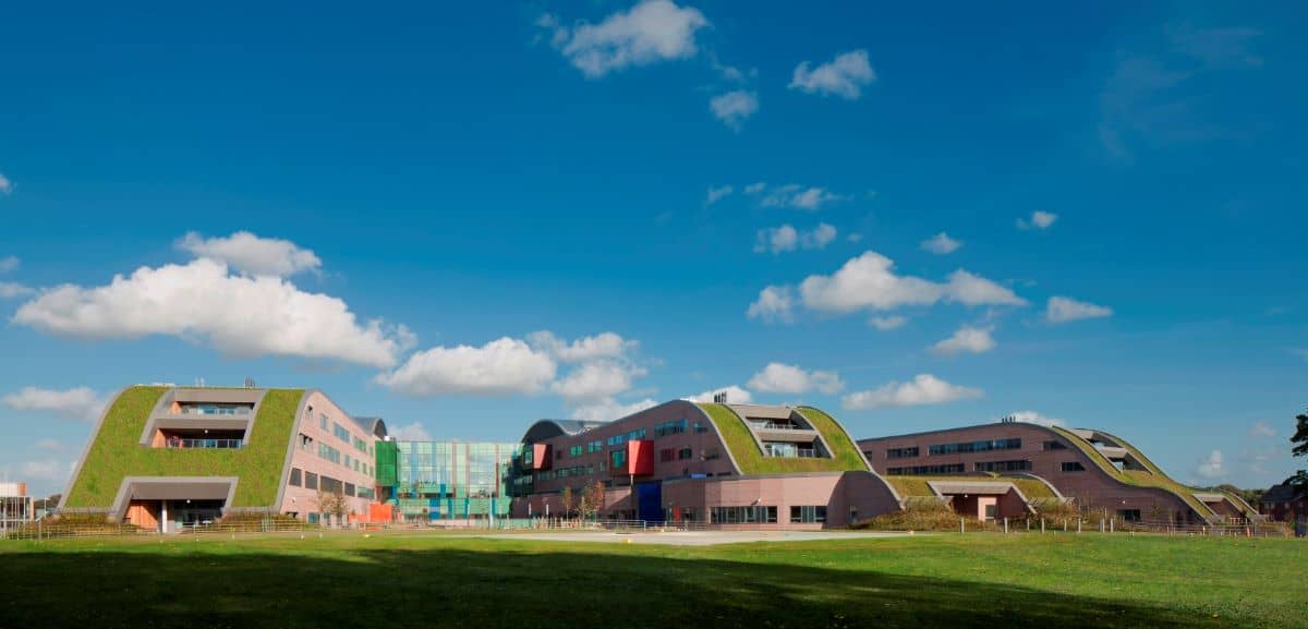 Alder Hey Childrens Hospital with temporary boilers by Kimpton