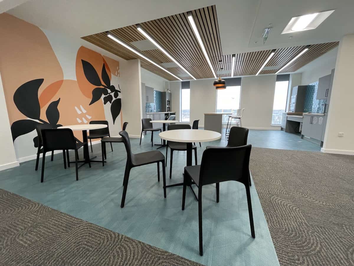 More meeting and collaborative work space at Capital Building floor 9 by Kimpton