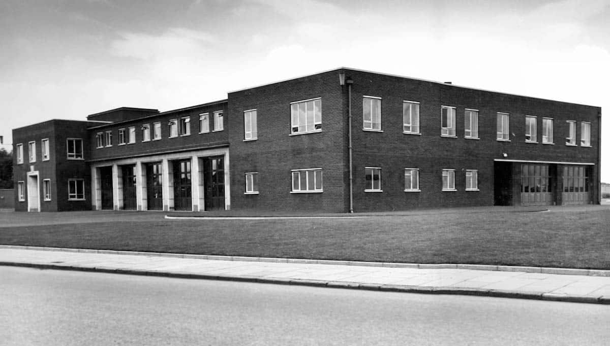 parr_stocks_fire_station_sthelens