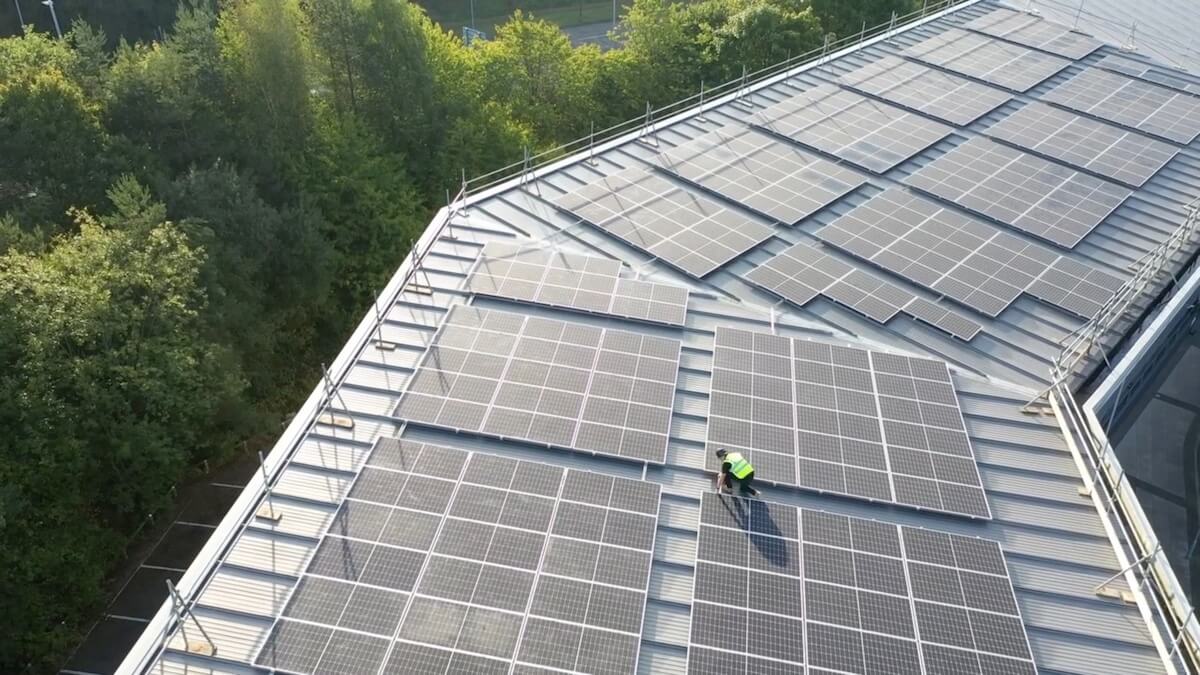 Delivering 122 kwp Commercial Solar PV by Kimpton