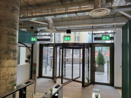 Reception controlled speed gates 3